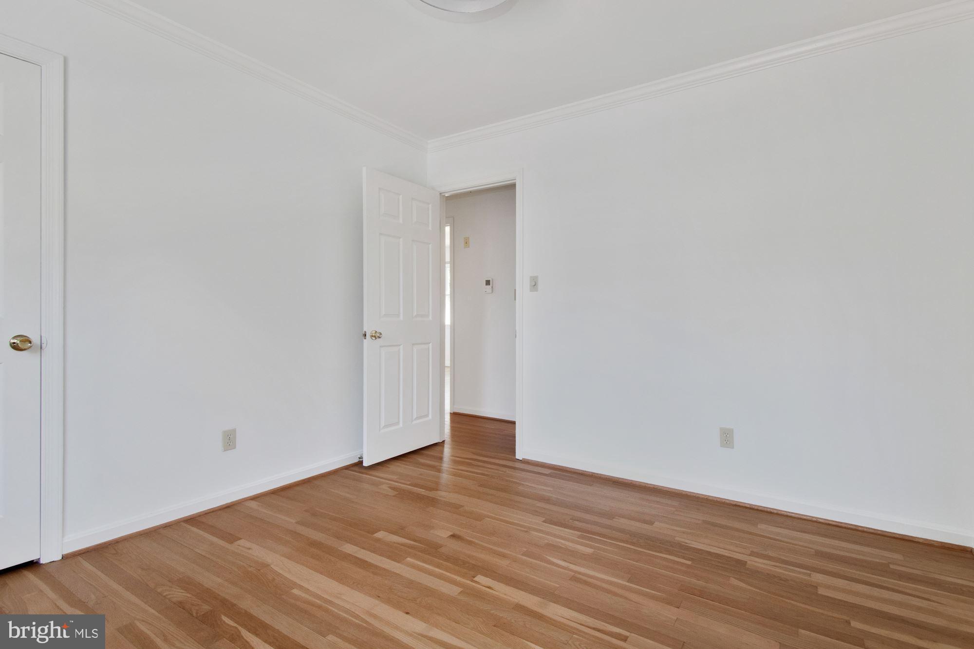 9414 Old Georgetown Road Bethesda, MD 20817 - Photo 20 of 31