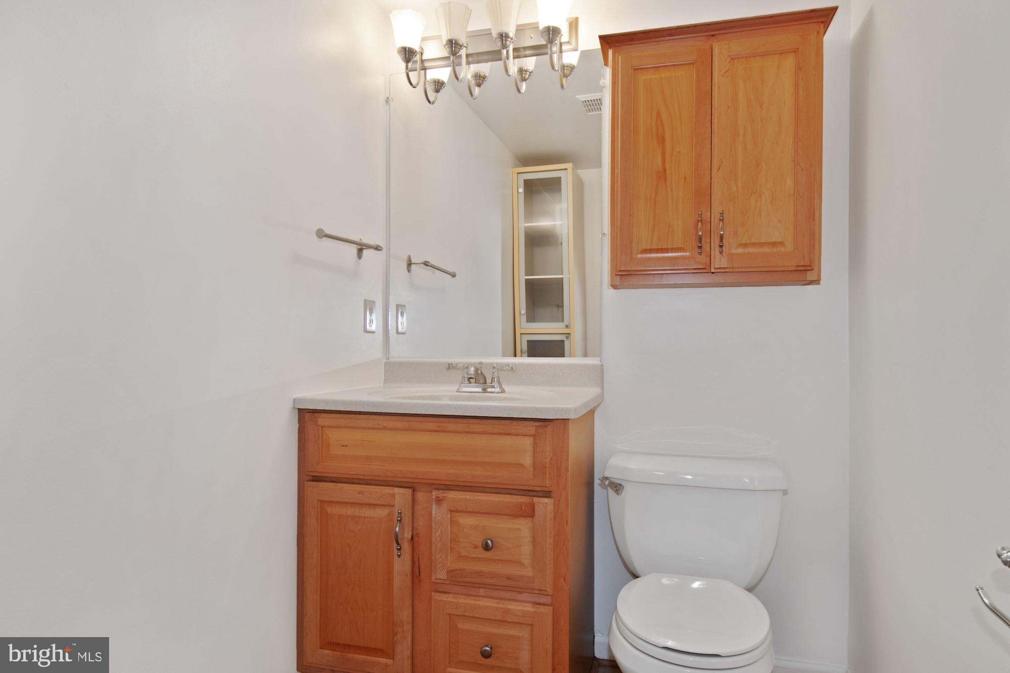 9414 Old Georgetown Road Bethesda, MD 20817 - Photo 25 of 31