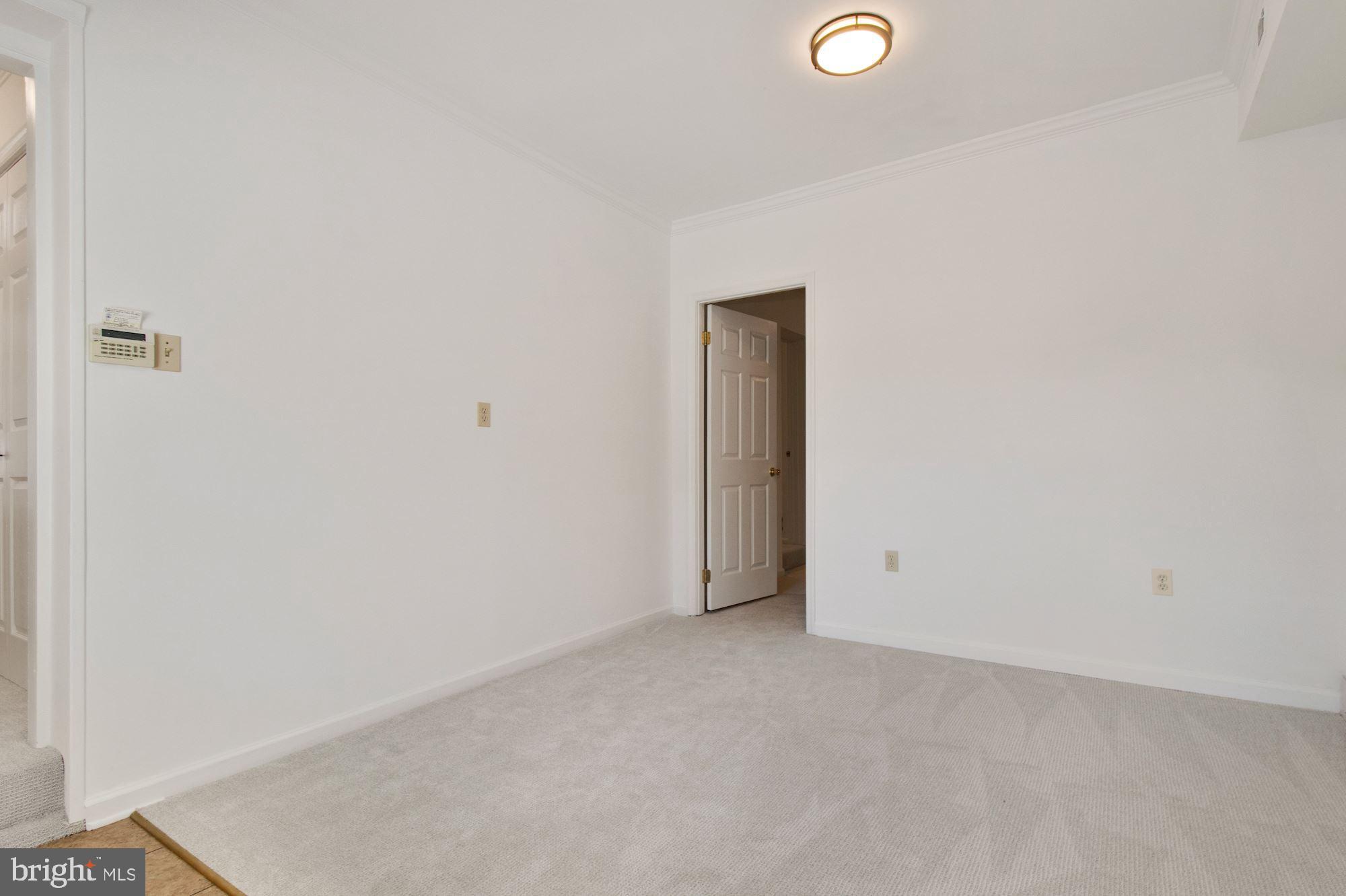 9414 Old Georgetown Road Bethesda, MD 20817 - Photo 9 of 31