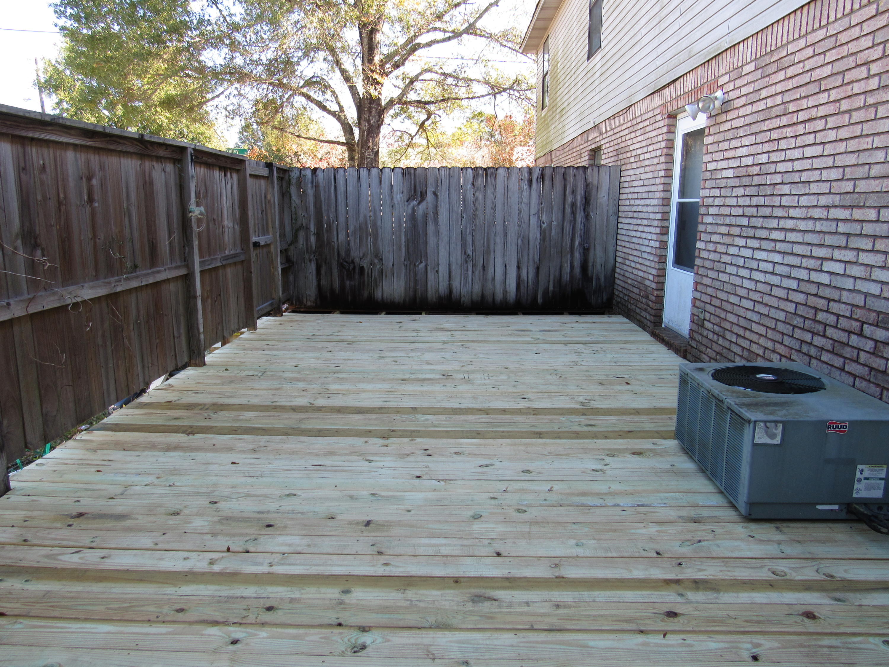 713 Valley Road Crestview, FL 32539 - Photo 8 of 17 a view of a backyard
