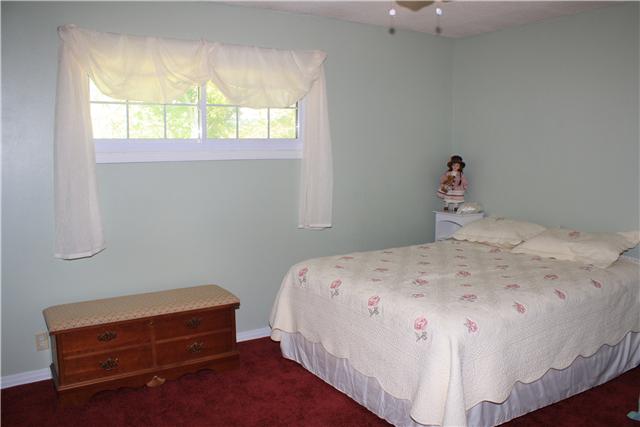 322 Long Road Ardmore, TN 38449 - Photo 17 of 20 Second Bedroom