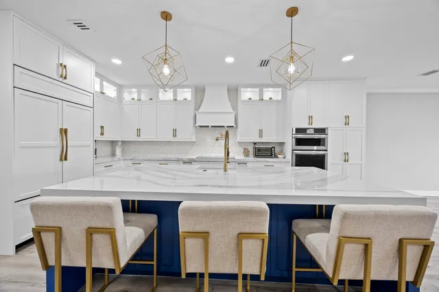 $749,900 | 6822 Via Regina, Boca Raton, FL 33433