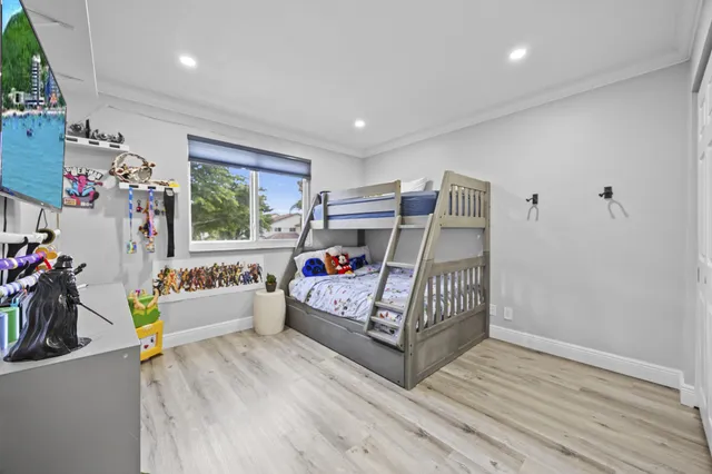 $749,900 | 6822 Via Regina, Boca Raton, FL 33433