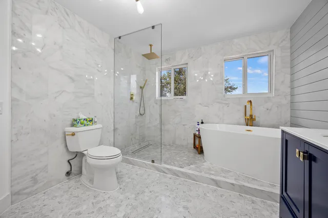 $749,900 | 6822 Via Regina, Boca Raton, FL 33433