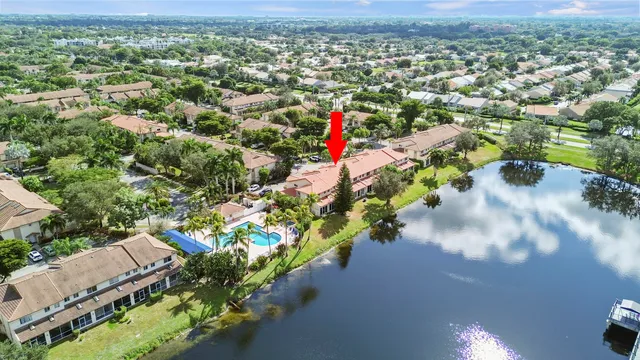 $749,900 | 6822 Via Regina, Boca Raton, FL 33433