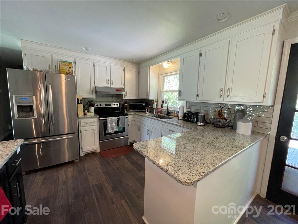 1581 Conley Road Morganton, NC 28655 - Photo 3 of 26 Gallery Image 3