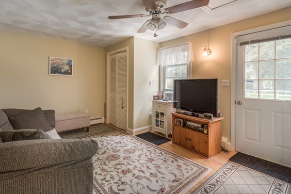 4 Munro Circle Tewksbury, MA 01876 - Photo 12 of 27