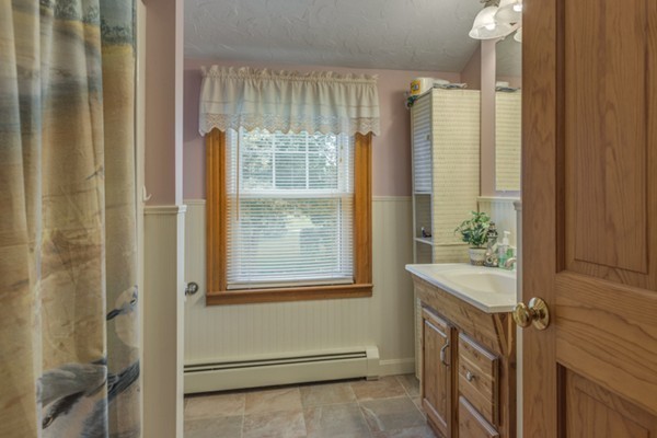 4 Munro Circle Tewksbury, MA 01876 - Photo 21 of 27