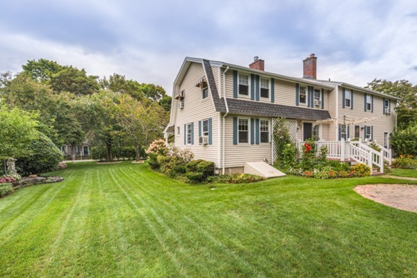 4 Munro Circle Tewksbury, MA 01876 - Photo 3 of 27