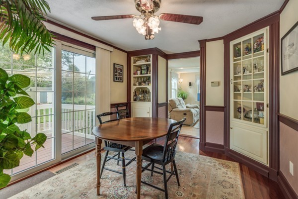 4 Munro Circle Tewksbury, MA 01876 - Photo 9 of 27