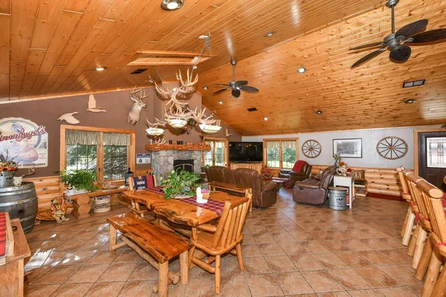 $850,000 | W179S8246 Pioneer Drive, Muskego, WI 53150