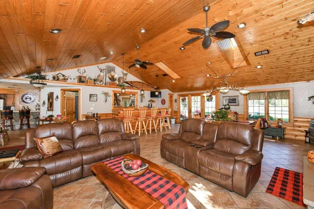 $850,000 | W179S8246 Pioneer Drive, Muskego, WI 53150