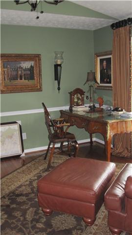7620 River Rd Pike Nashville, TN 37209 - Photo 12 of 18 Dining Rm / Office