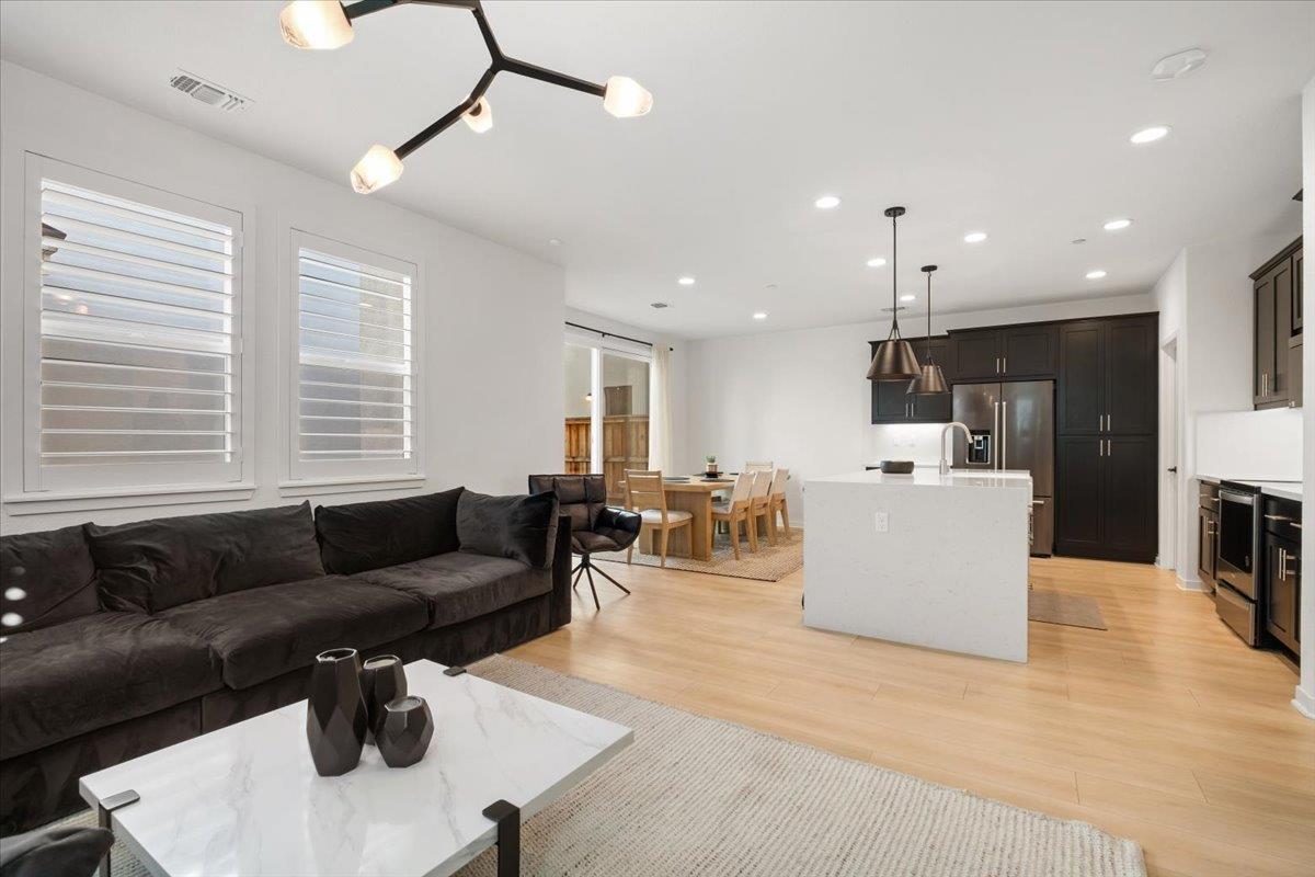 17552 Morning View Drive Lathrop, CA 95330 - Photo 9 of 41