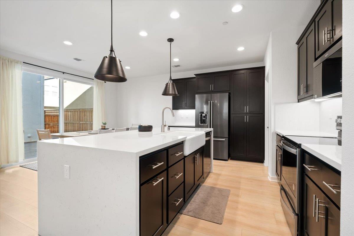 17552 Morning View Drive Lathrop, CA 95330 - Photo 10 of 41