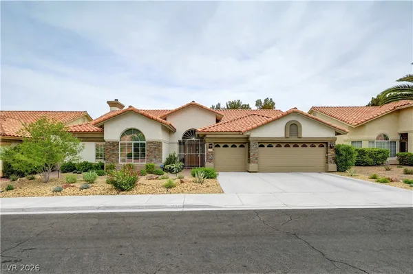 $750,000 | 1432 Castle Crest Drive, Las Vegas, NV 89117