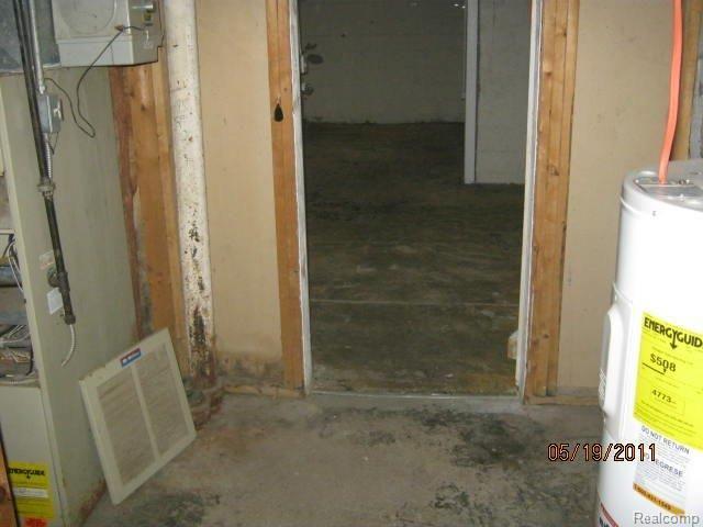70 Batavia Street River Rouge, MI 48218 - Photo 13 of 17 FURNACE HOT WATER HEATER