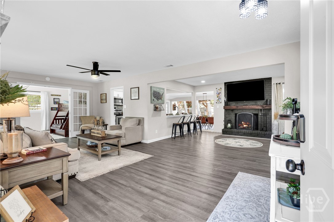 111 Carlton Road Savannah, GA 31410 - Photo 11 of 57