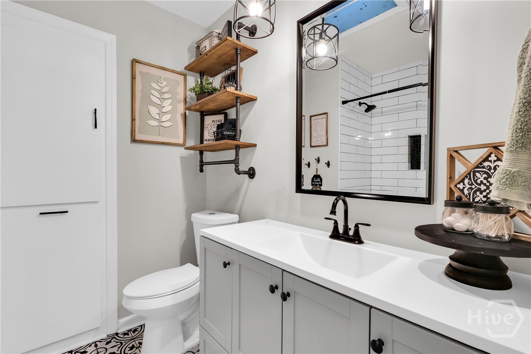 111 Carlton Road Savannah, GA 31410 - Photo 37 of 57 Updated hall bath.