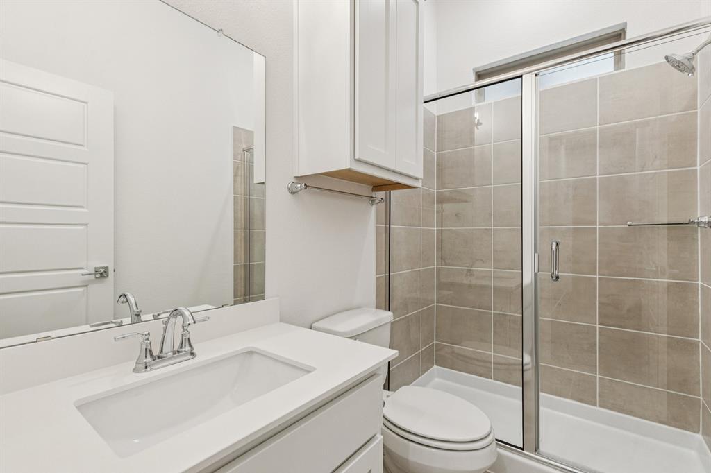 1900 Palmetto Road Celina, TX 75009 - Photo 25 of 33 Bathroom in the Picasso II home plan by Trophy Signature Homes – REPRESENTATIVE PHOTO