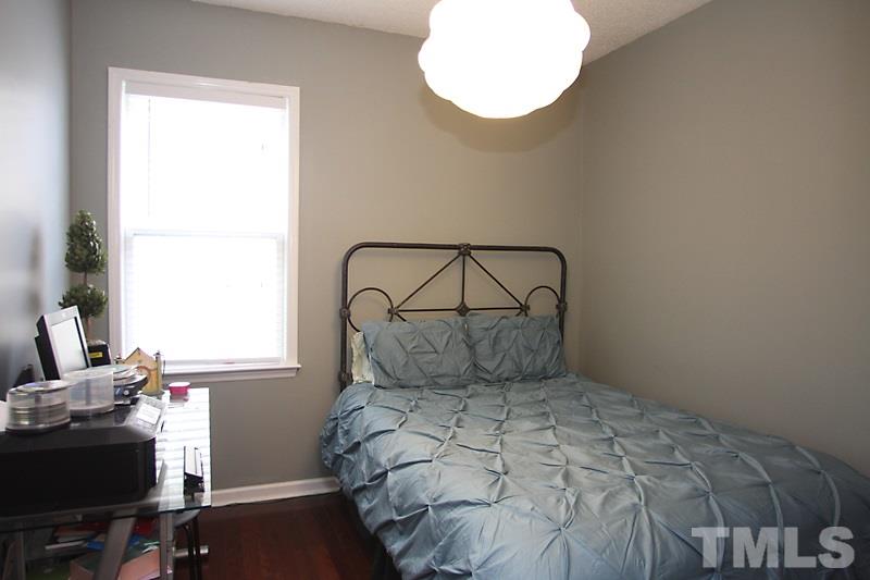 1002 Shackleton Road Apex, NC 27502 - Photo 11 of 19 Gallery Image 11