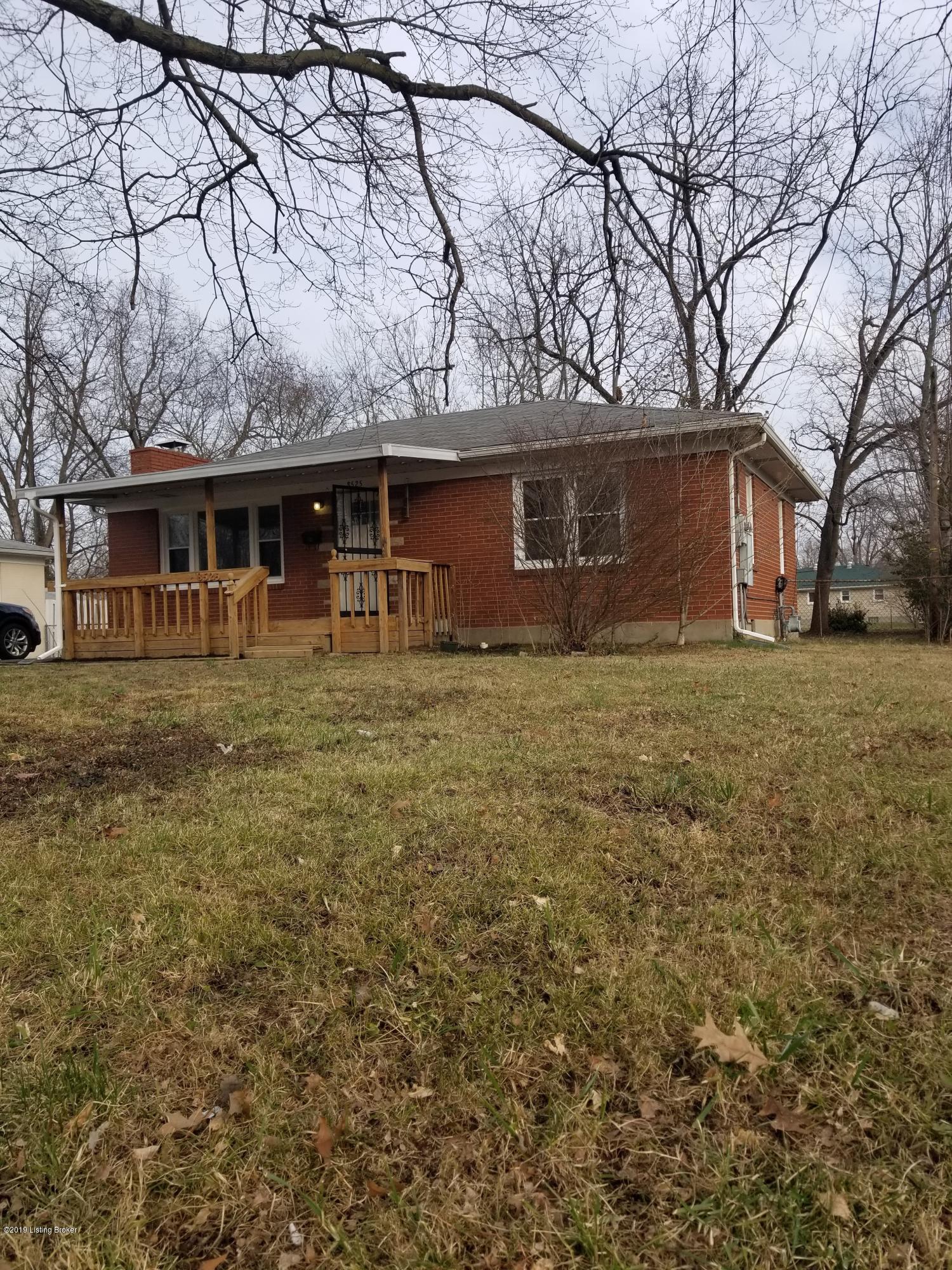 8525 Robbins Road Louisville, KY 40258 - Photo 3 of 48 20190103_154110