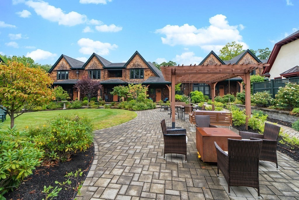 7 Abbey Road, Unit 7 Sherborn, MA 01770 - Photo 3 of 42 Gallery Image 3