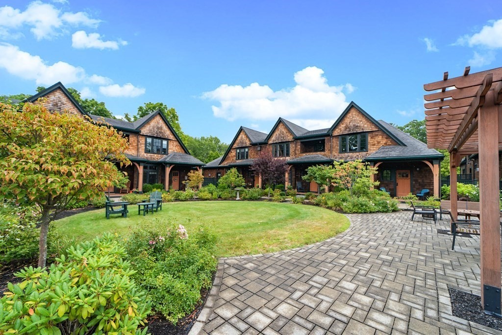 7 Abbey Road, Unit 7 Sherborn, MA 01770 - Photo 4 of 42 Gallery Image 4