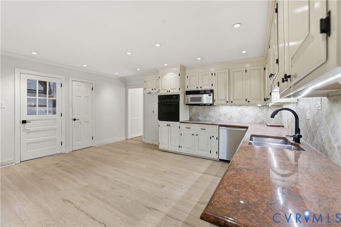 14110 Netherfield Drive Midlothian, VA 23113 - Photo 15 of 36 Gallery Image 15