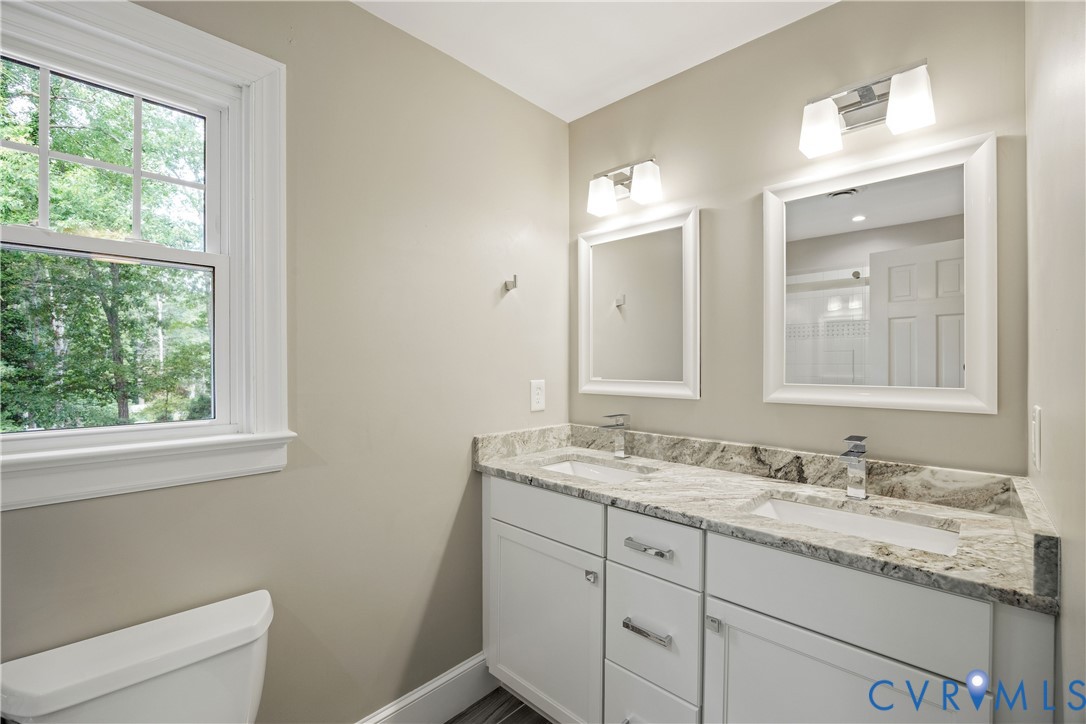 14110 Netherfield Drive Midlothian, VA 23113 - Photo 26 of 36 2nd floor full bathroom