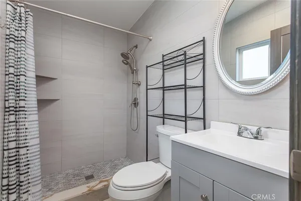 $4,500 | 9502 Laurel Canyon Boulevard, Arleta, CA 91331