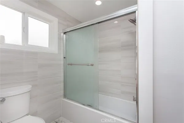 $4,500 | 9502 Laurel Canyon Boulevard, Arleta, CA 91331