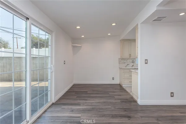 $4,500 | 9502 Laurel Canyon Boulevard, Arleta, CA 91331