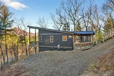 $485,000 | 324 Golden Eagle Drive, Murphy, NC 28906