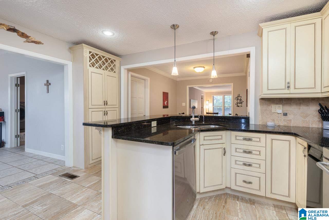 1213 Shades Crest Road Birmingham, AL 35226 - Photo 9 of 44