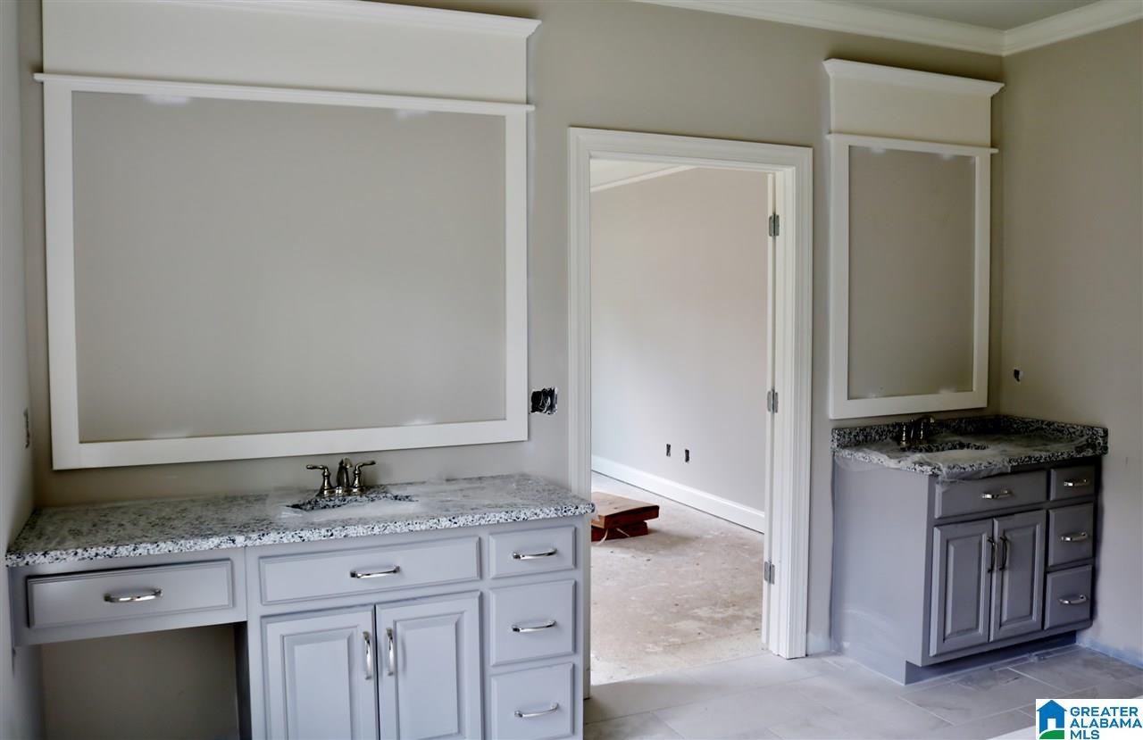 1304 West Grande View Lane Alabaster, AL 35114 - Photo 12 of 37