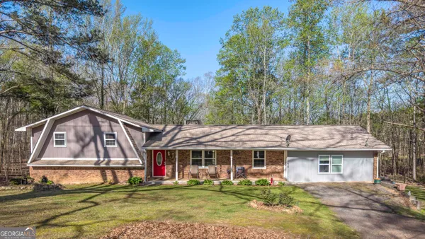 $299,900 | 672 Thomas Road, Waco, GA 30182