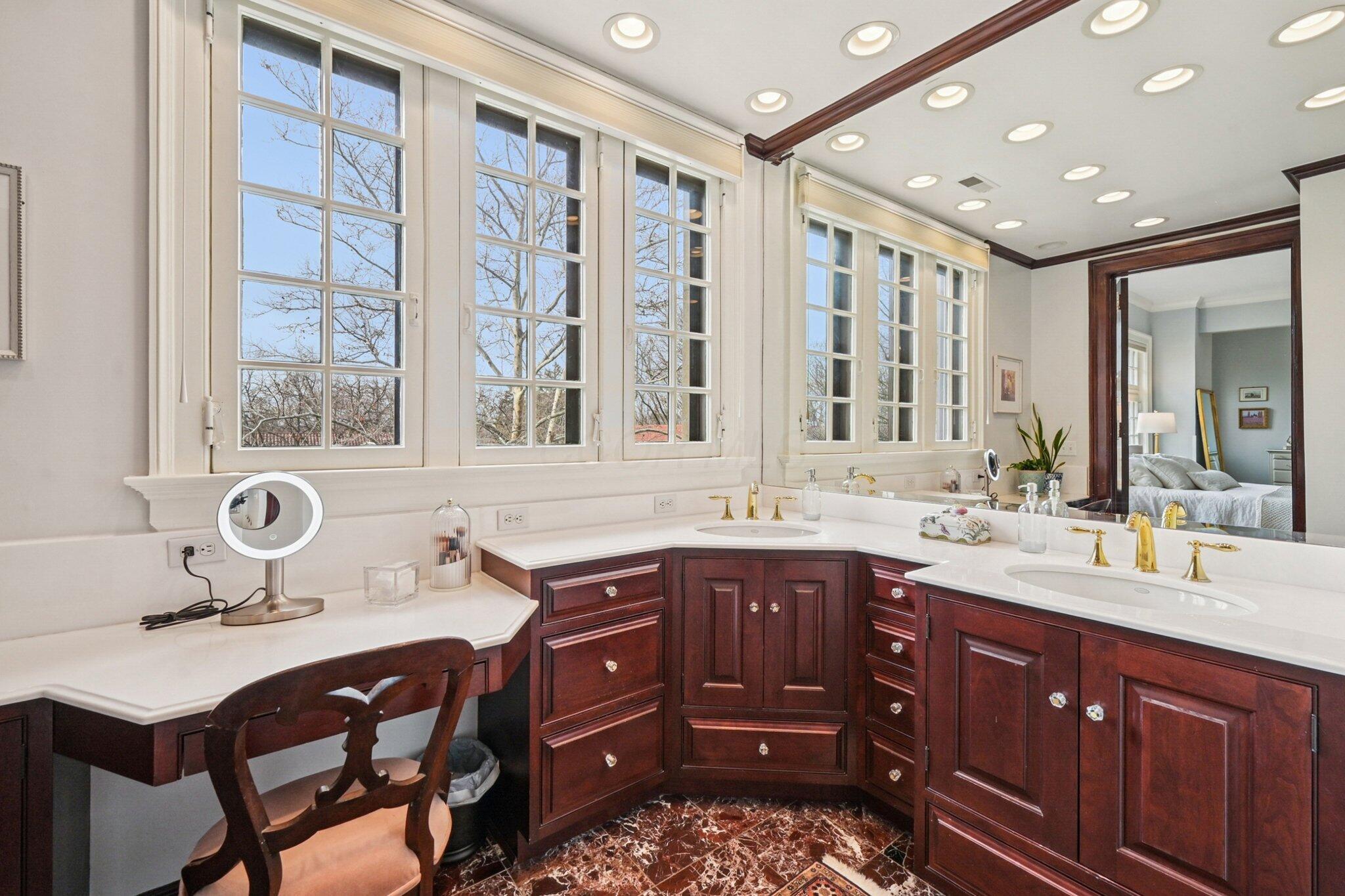 1427 Roxbury Road, Unit MANOR HOUSE NORTH Columbus, OH 43212 - Photo 70 of 131 77-web-or-mls-Roxbury Rd-S0901-077