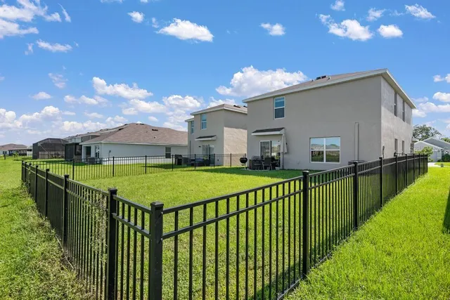 $2,650 | 2986 Great Abaco Way, Bradenton, FL 34208