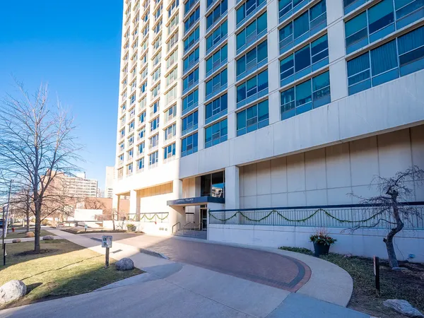 $224,900 | 5201 South Cornell Avenue, Unit 4B, Chicago, IL 60615
