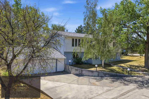 $299,000 | 615 West Fir Street, Glenrock, WY 82637