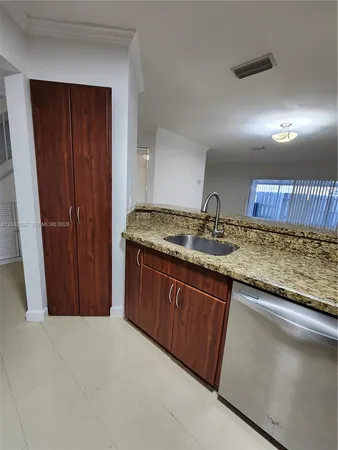 $3,000 | 6485 Southwest 129th Avenue, Miami, FL 33183