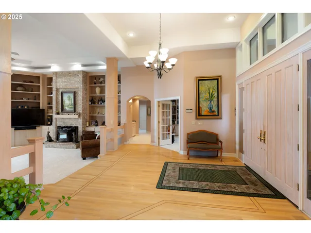 $2,500,000 | 375 Bella Hls Lane, Roseburg, OR 97471