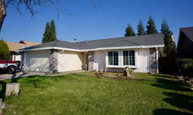 $405,000 | 808 Mercy Avenue, Modesto, CA 95358
