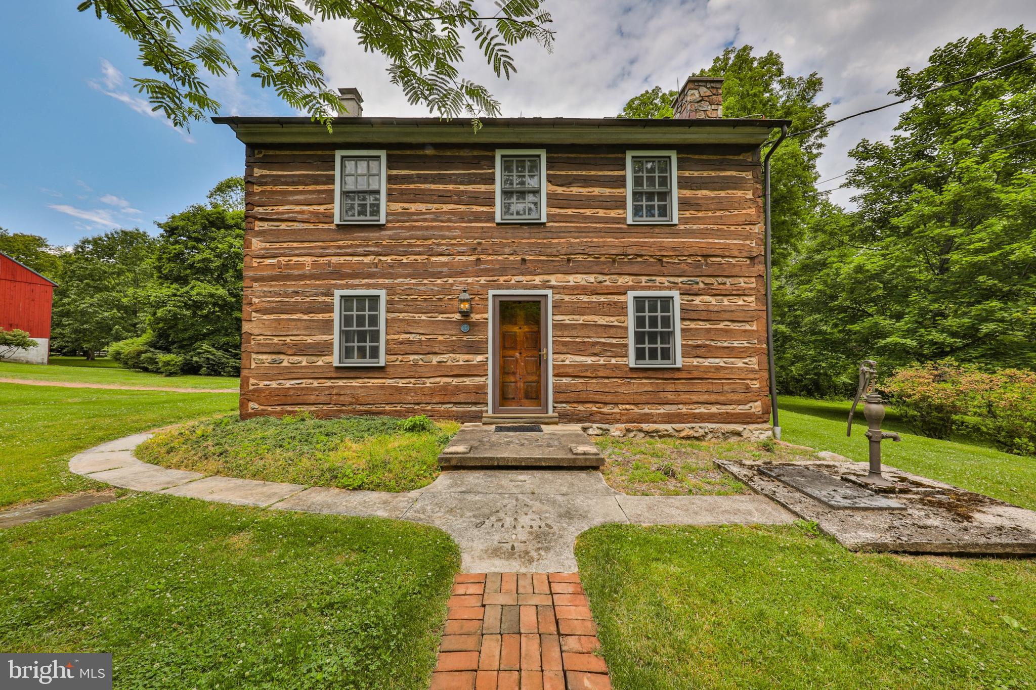 25 Old Mill Road Macungie, PA 18062 - Photo 4 of 80 Gallery Image 4
