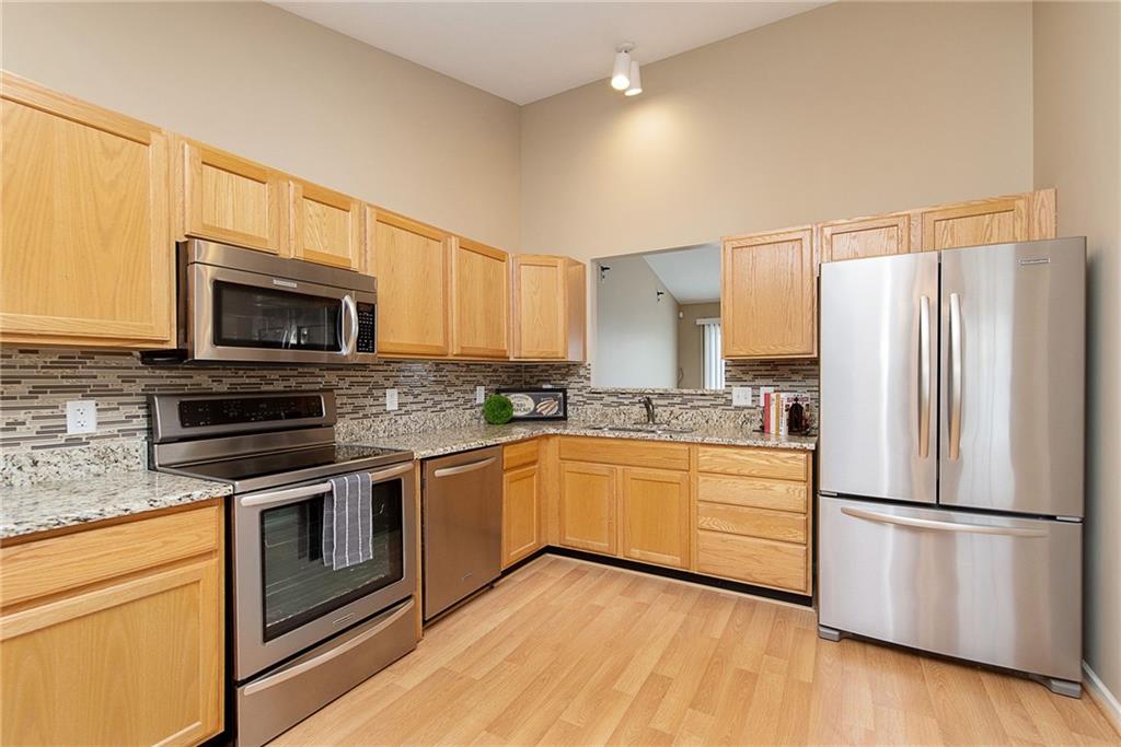 6538 Rushing River Noblesville, IN 46062 - Photo 6 of 31 Gallery Image 6