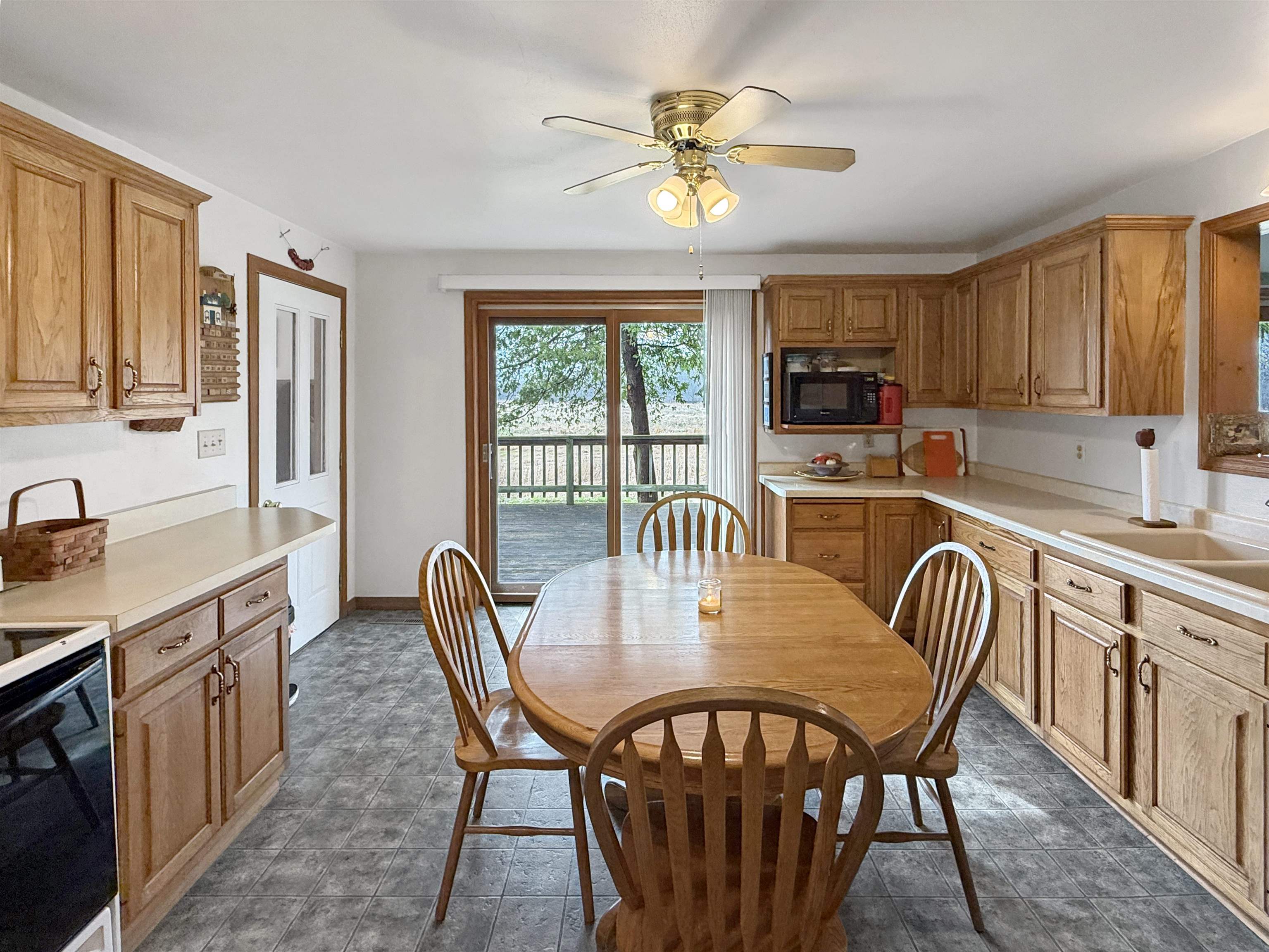 4639 Rivermoor Road Omro, WI 54963 - Photo 5 of 26