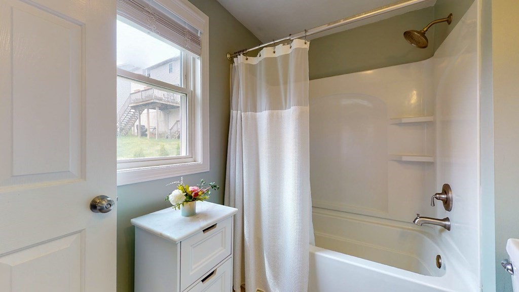 2 Shawnee Road Worcester, MA 01606 - Photo 13 of 36 Gallery Image 13