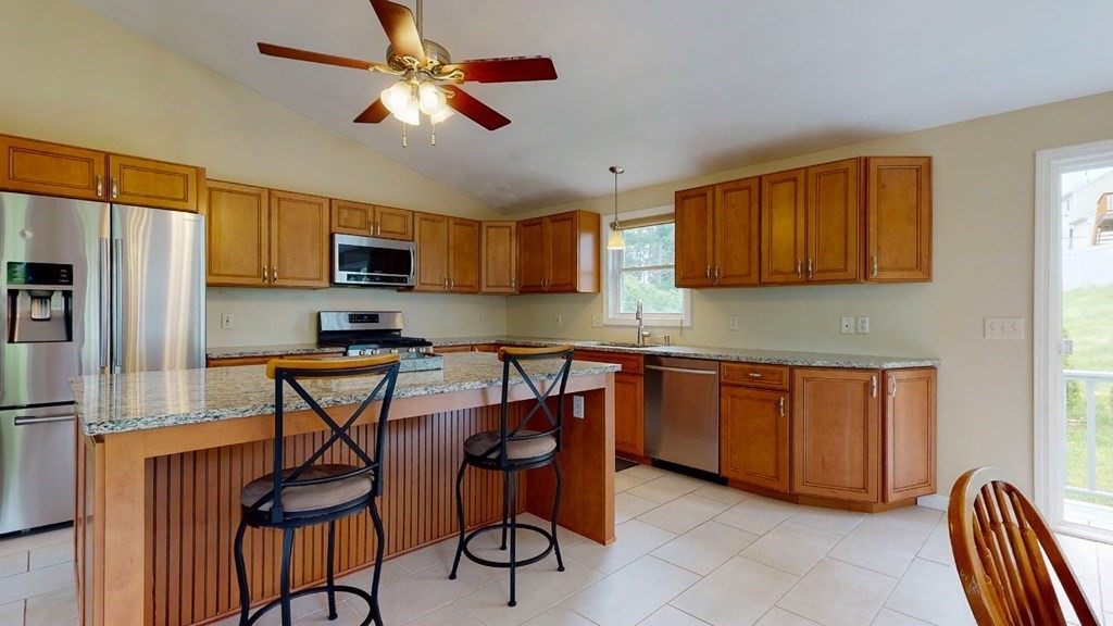 2 Shawnee Road Worcester, MA 01606 - Photo 5 of 36 Gallery Image 5