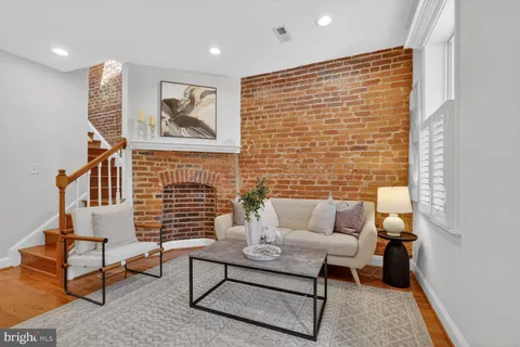 $1,025,000 | 1428 C Street Southeast, Washington, DC 20003